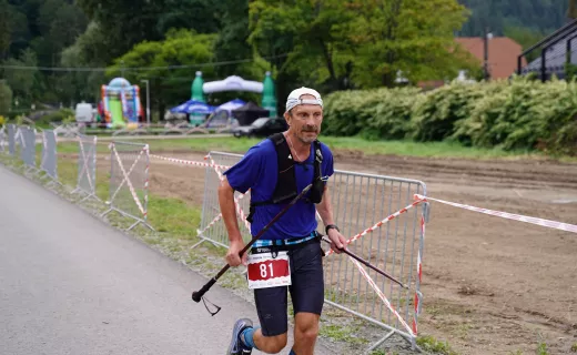 Jest zwycięzca Biegu 7 Dolin na 100 km! Dotarł do mety ze świetnym czasem [WIDEO] - 65